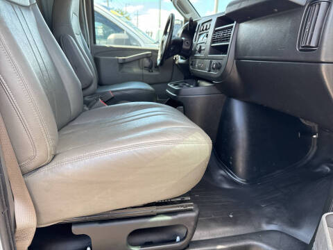 2020 Chevrolet Express 2500