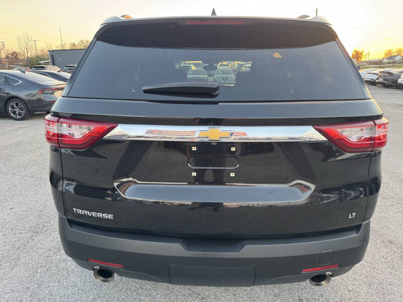 2021 Chevrolet Traverse LT Cloth