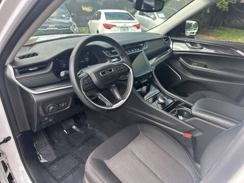2021 Jeep Grand Cherokee L Laredo