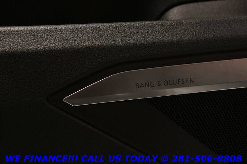 2019 Audi e-tron quattro Premium Plus