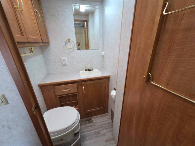 2006 Winnebago Itaska Sunova