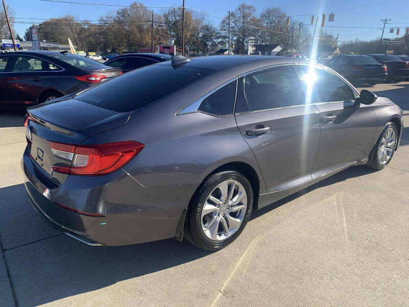 2019 Honda Accord LX photo 6