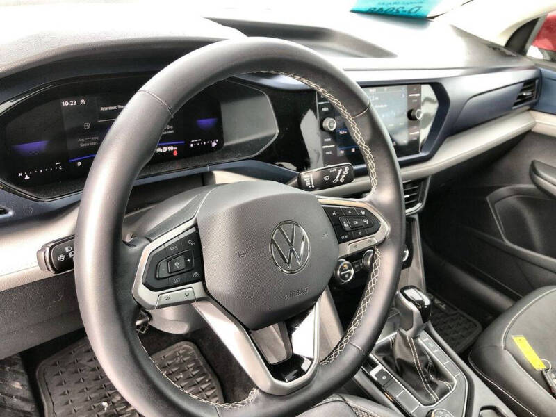 2024 Volkswagen Taos SE 4Motion