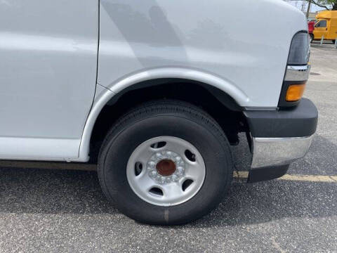 2025 Chevrolet Express 3500
