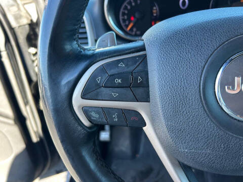 2017 Jeep Grand Cherokee Laredo