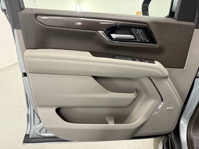 2025 GMC Yukon XL Elevation