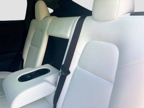 2024 Tesla Model Y Performance