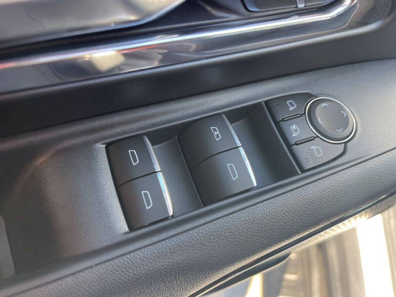 2025 Chevrolet Silverado EV LT