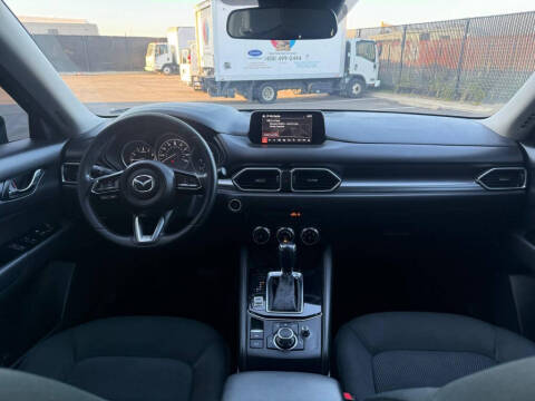 2018 Mazda CX-5 Sport