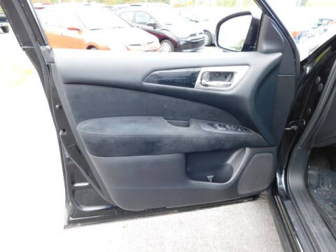 2013 Nissan Pathfinder Platinum