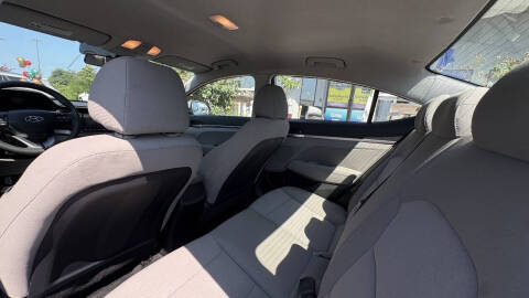 2019 Hyundai Elantra