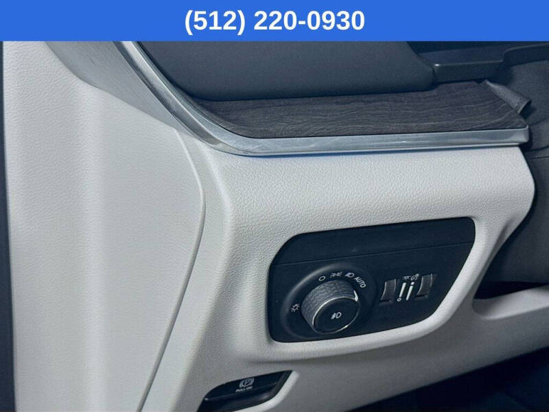 2022 Jeep Grand Cherokee Overland