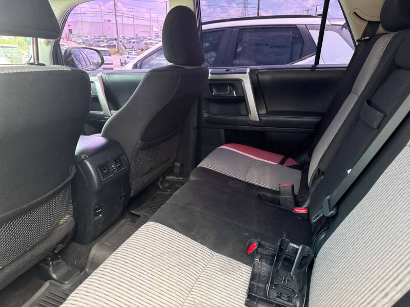 2017 Toyota 4Runner SR5