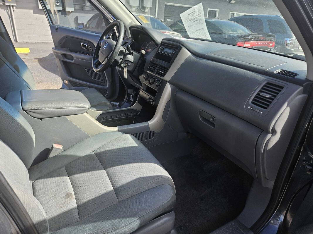 Lt. Blue 2006 Honda Pilot LX LX 4dr SUV 4WD 17