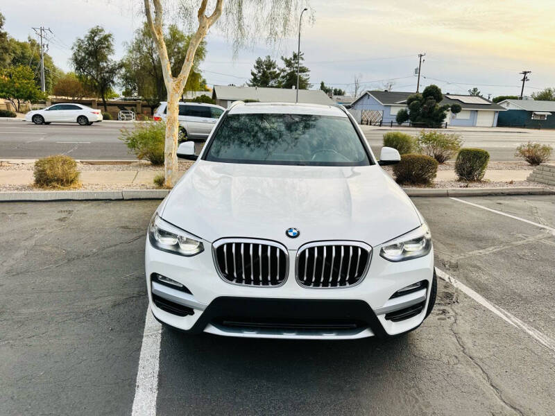 2019 BMW X3 30i photo 2