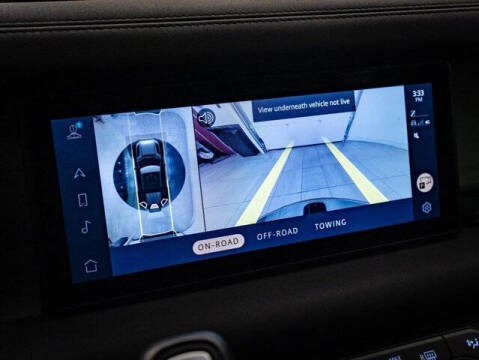 2020 Land Rover Defender 110 SE