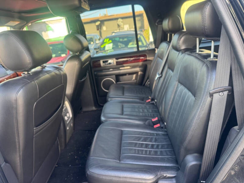 2006 Lincoln Navigator Luxury