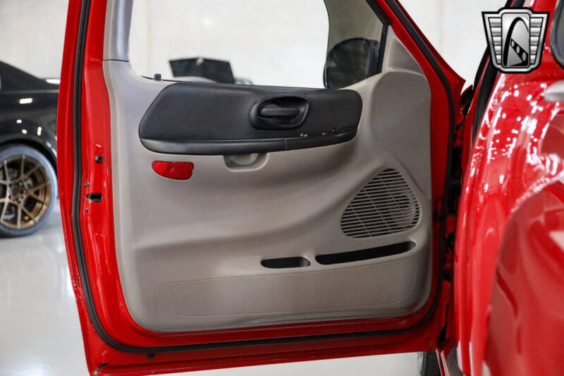 2003 Ford F-150 SVT Lightning