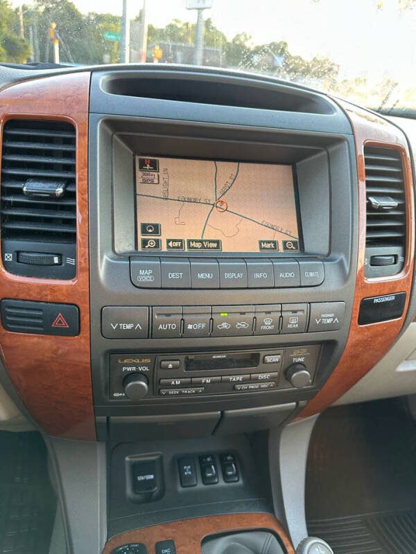 2005 Lexus GX 470 photo 14