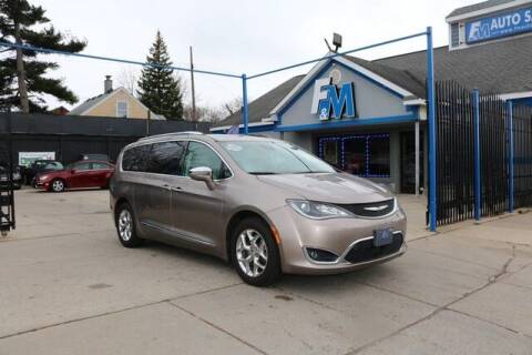 2017 Chrysler Pacifica for sale at F & M AUTO SALES in Detroit MI