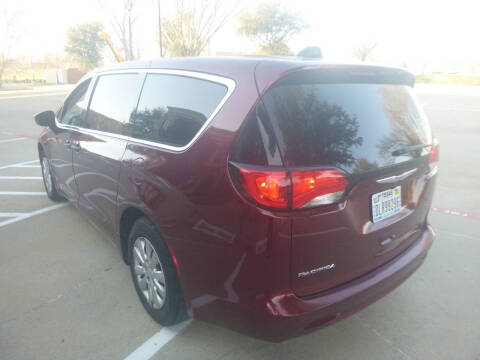 2019 Chrysler Pacifica L