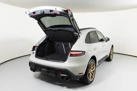 2022 Porsche Macan S