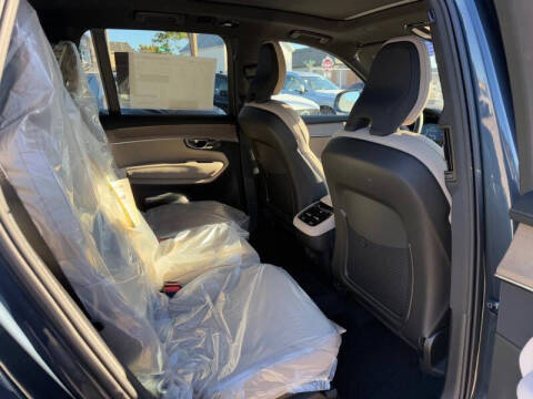 2026 Volvo XC90 B5 Core