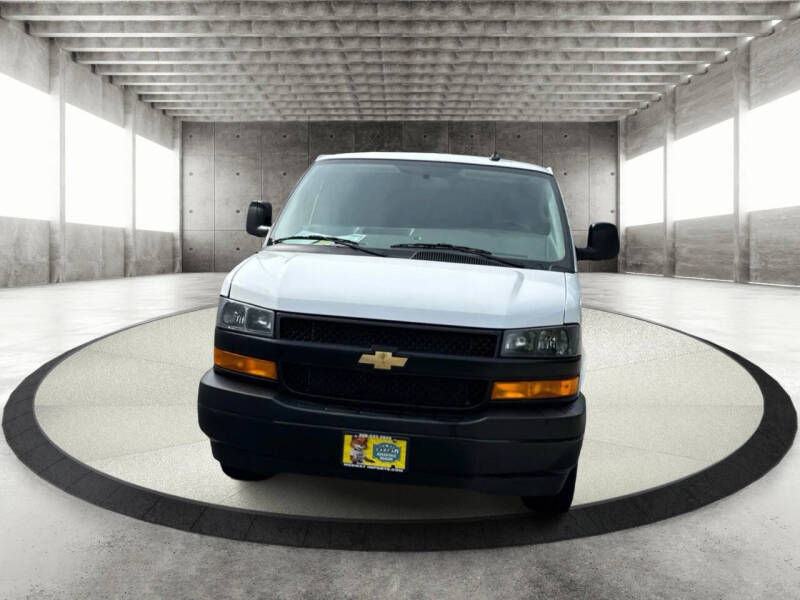 2025 Chevrolet Express 2500