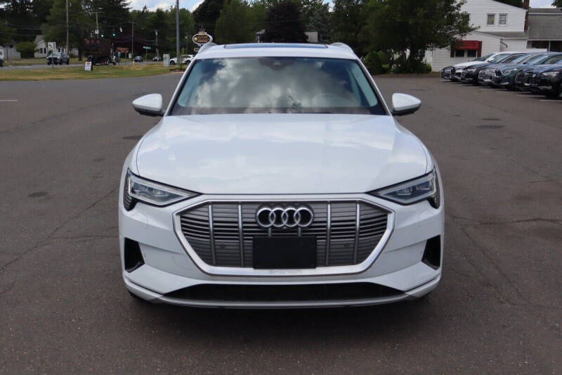 2021 Audi e-tron quattro Premium Plus