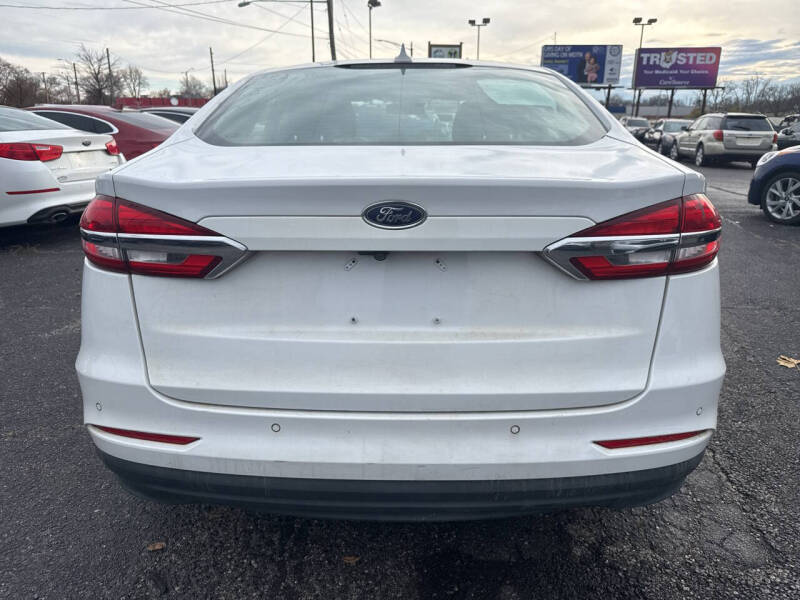 2019 Ford Fusion SE