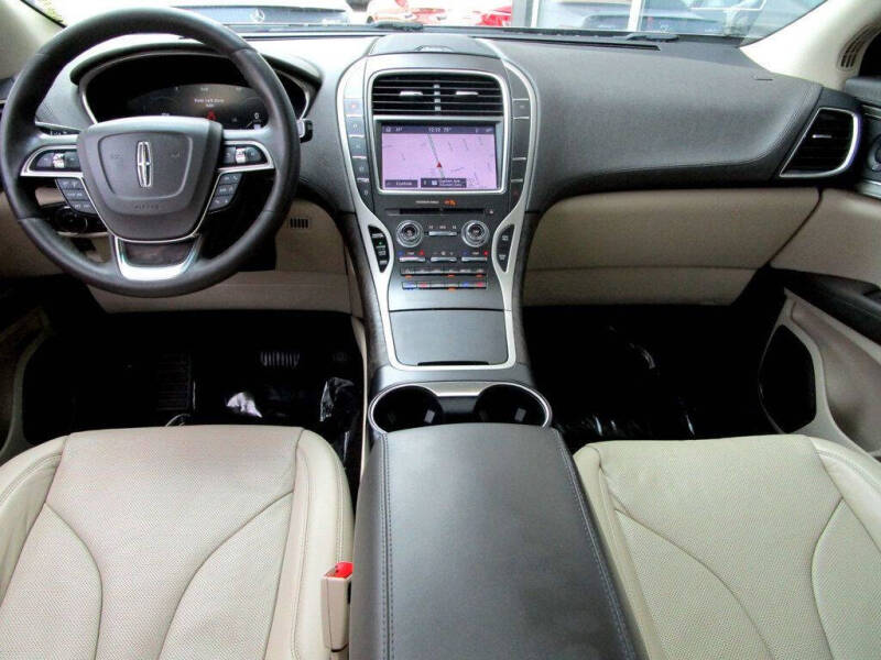 2020 Lincoln Nautilus Reserve