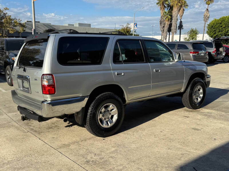 2002 Toyota 4Runner SR5