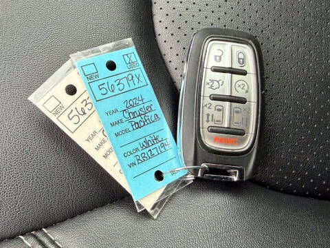 2024 Chrysler Pacifica Plug-In Hybrid Select