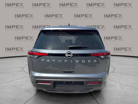 2025 Nissan Pathfinder S