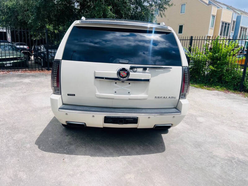 2014 Cadillac Escalade Premium