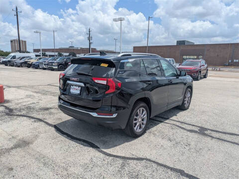 2023 GMC Terrain SLT