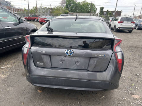 2017 Toyota Prius Two