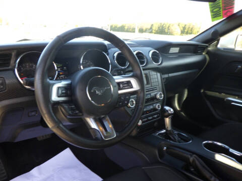 2016 Ford Mustang V6