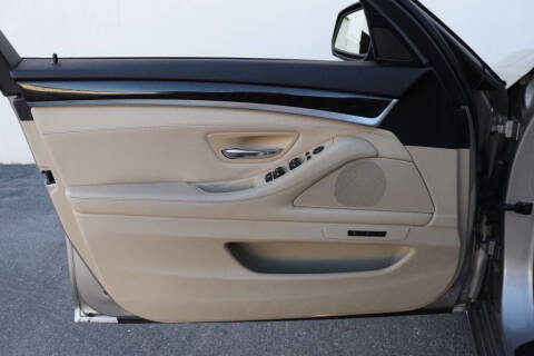 2015 BMW 5 Series 528i