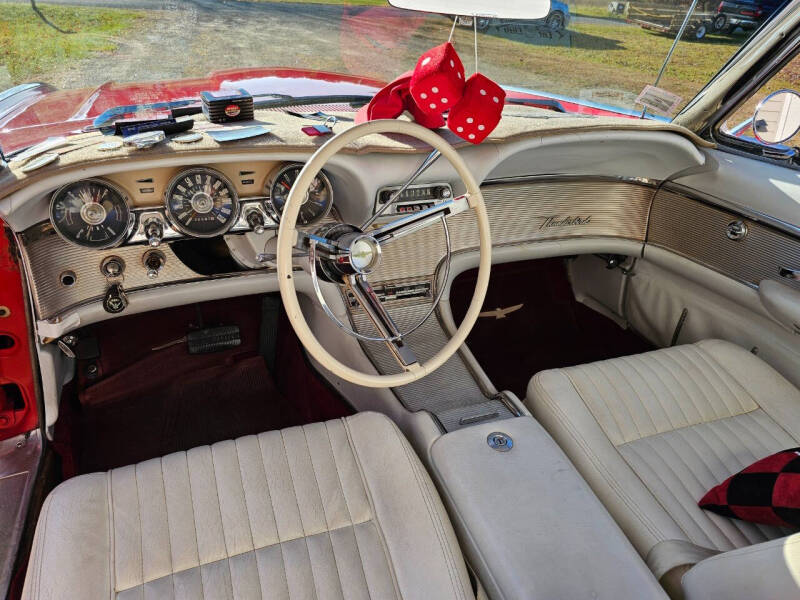 1961 Ford Thunderbird