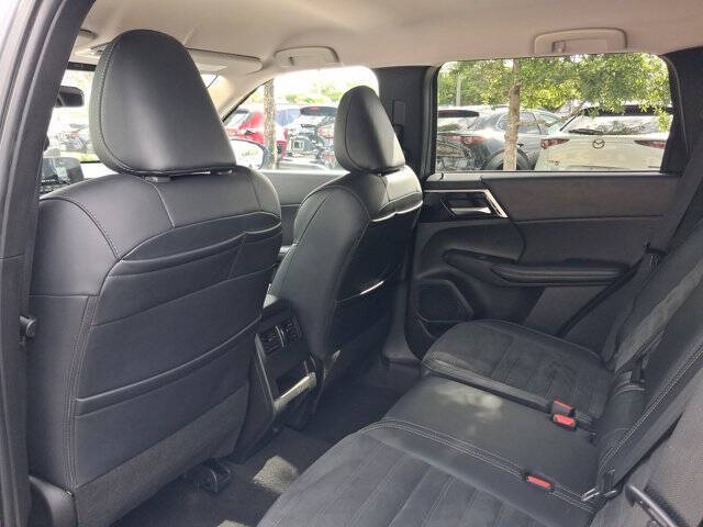 2024 Mitsubishi Outlander SE