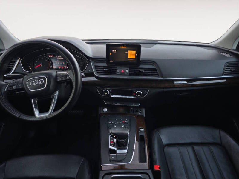 2019 Audi Q5 quattro Premium 45 TFSI