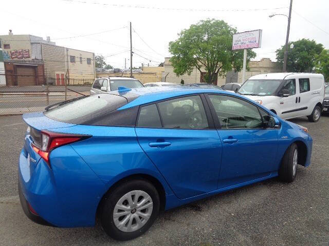 2019 Toyota Prius XLE