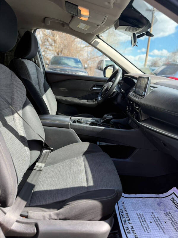 2021 Nissan Rogue SV