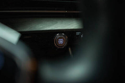 2023 Kia Carnival SX