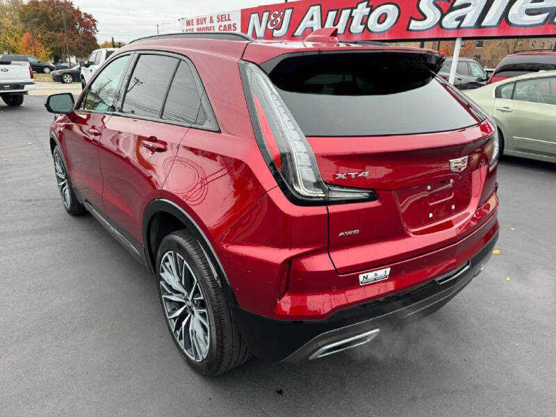 2024 Cadillac XT4 Sport