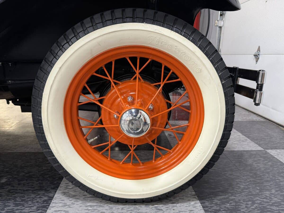 1930 Ford Model A 73
