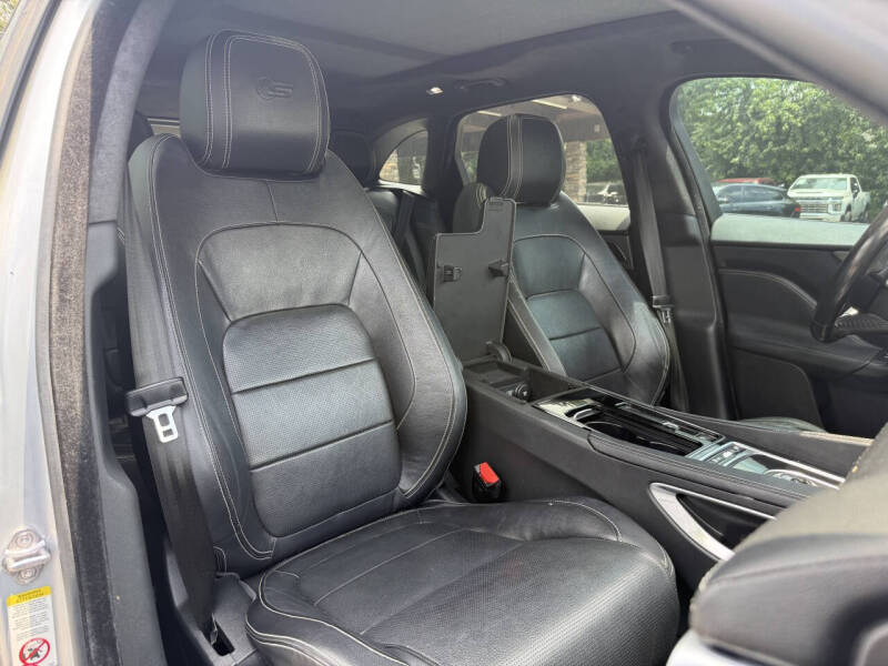 2019 Jaguar F-PACE S
