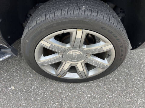 2018 Cadillac Escalade Luxury