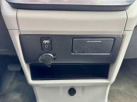 2017 Toyota Sienna L 7-Passenger